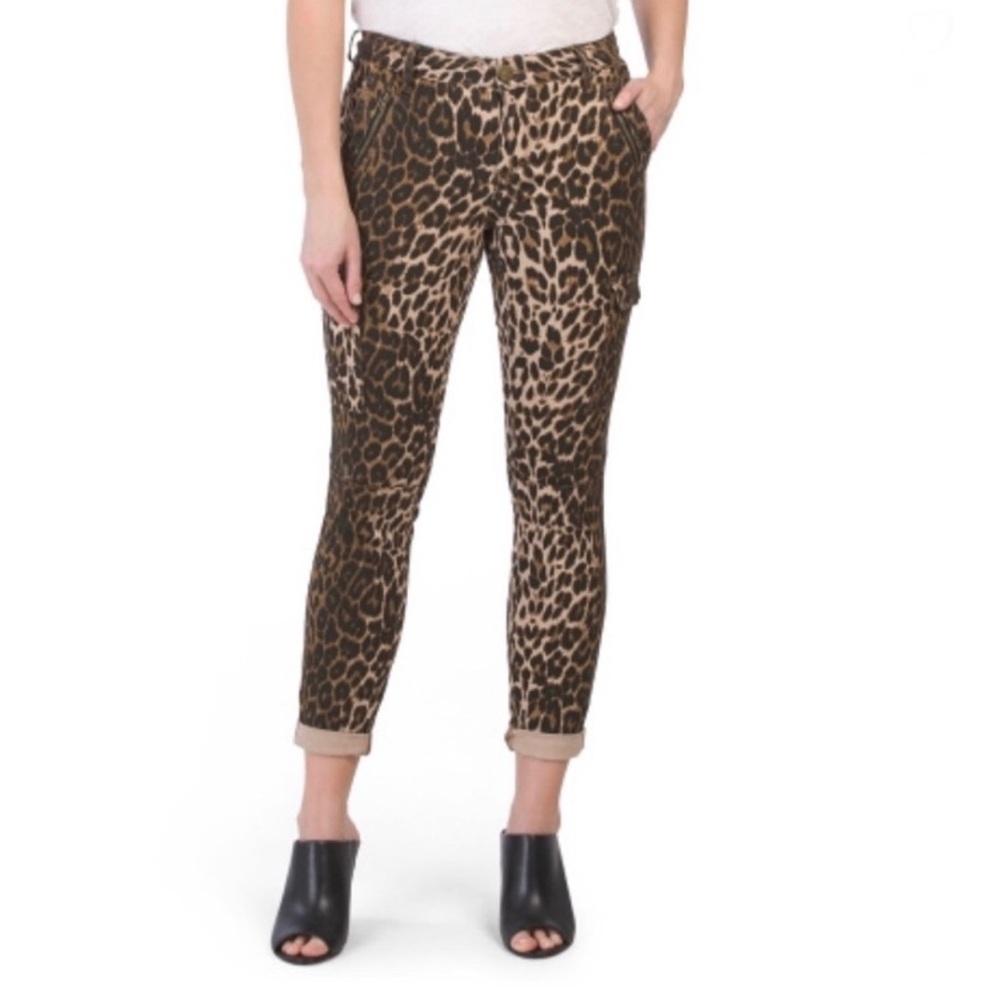 NWT Ashley Mason Leopard Skinny Cargo Pants